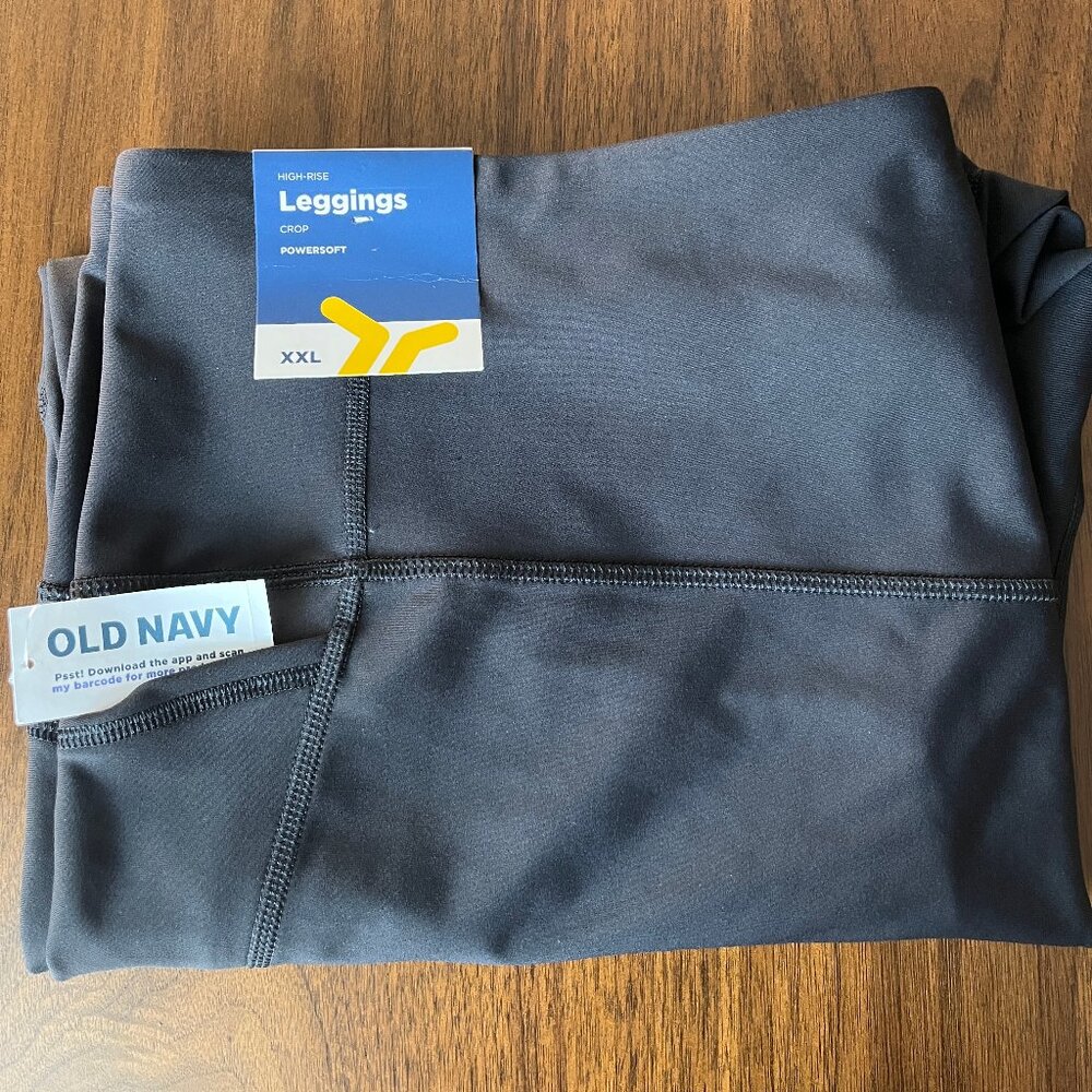 NWT XXL Women’s Old Navy Powersoft Leggings With Pockets BLACK Crop Length